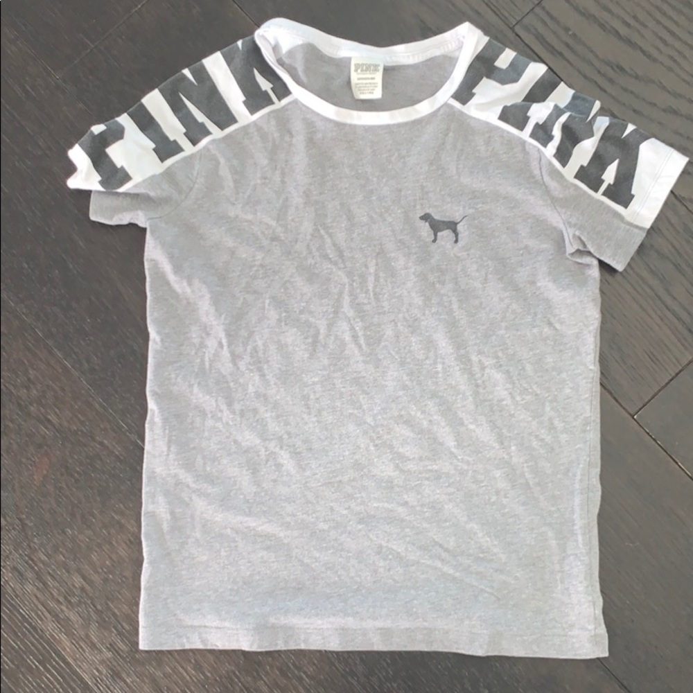 Grey pink t shirt